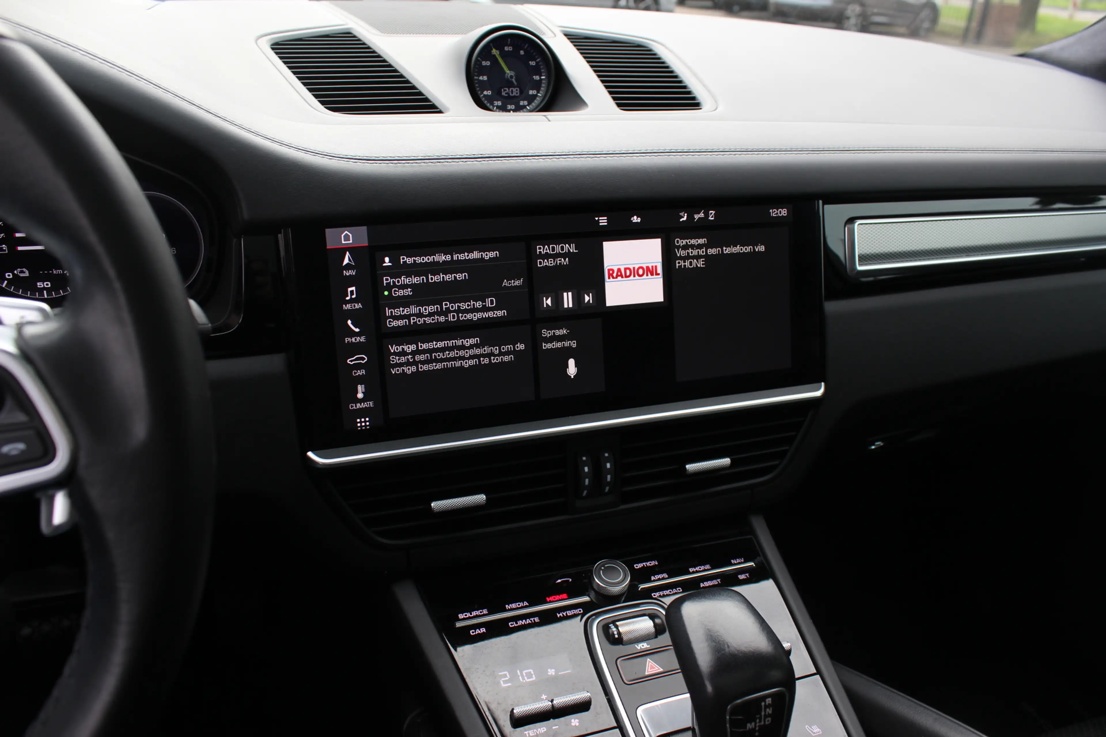 Porsche Cayenne Coupé 3.0 E-Hybrid / Trekhaak / Panoramadak / 360C — photo 20