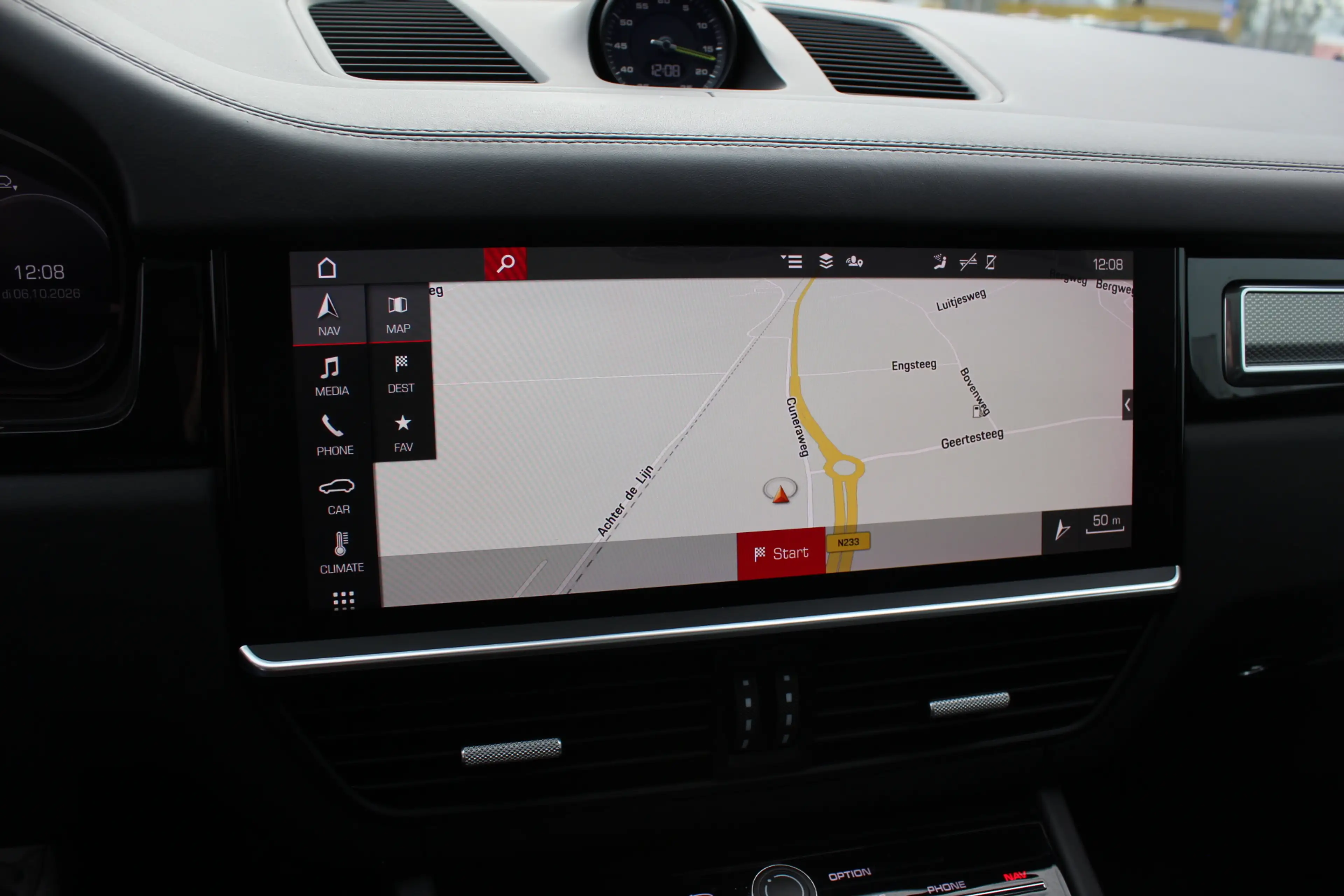 Porsche Cayenne Coupé 3.0 E-Hybrid / Trekhaak / Panoramadak / 360C — photo 22