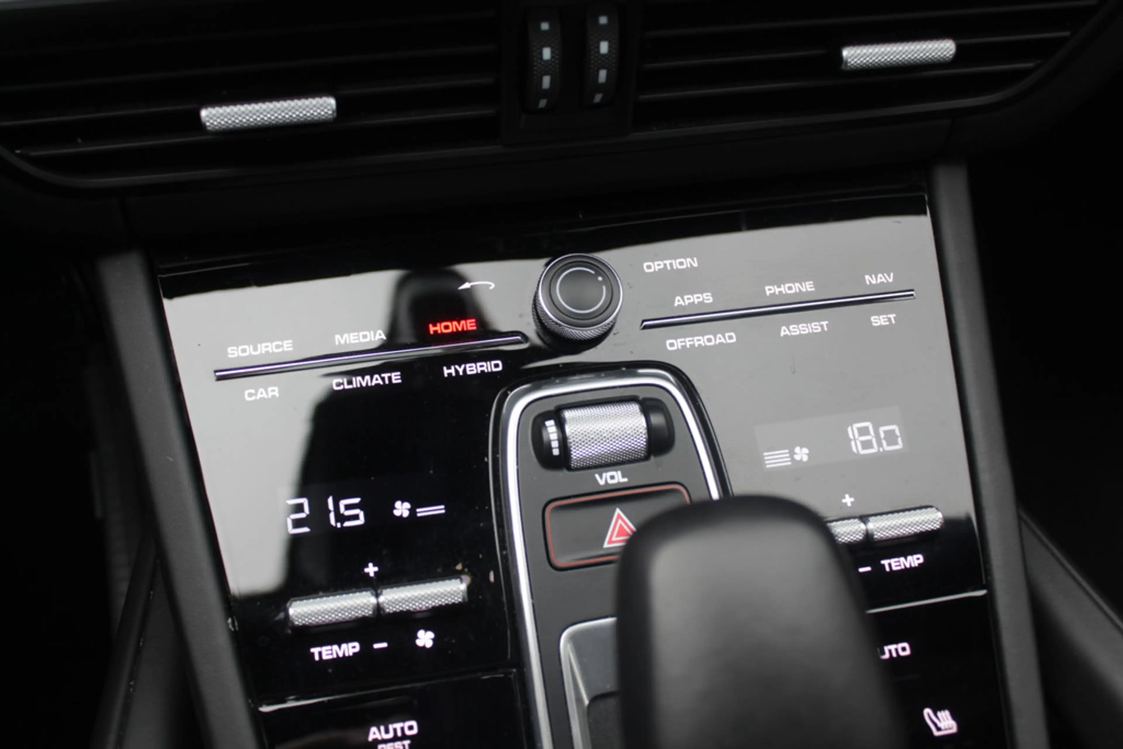 Porsche Cayenne Coupé 3.0 E-Hybrid / Trekhaak / Panoramadak / 360C — photo 28