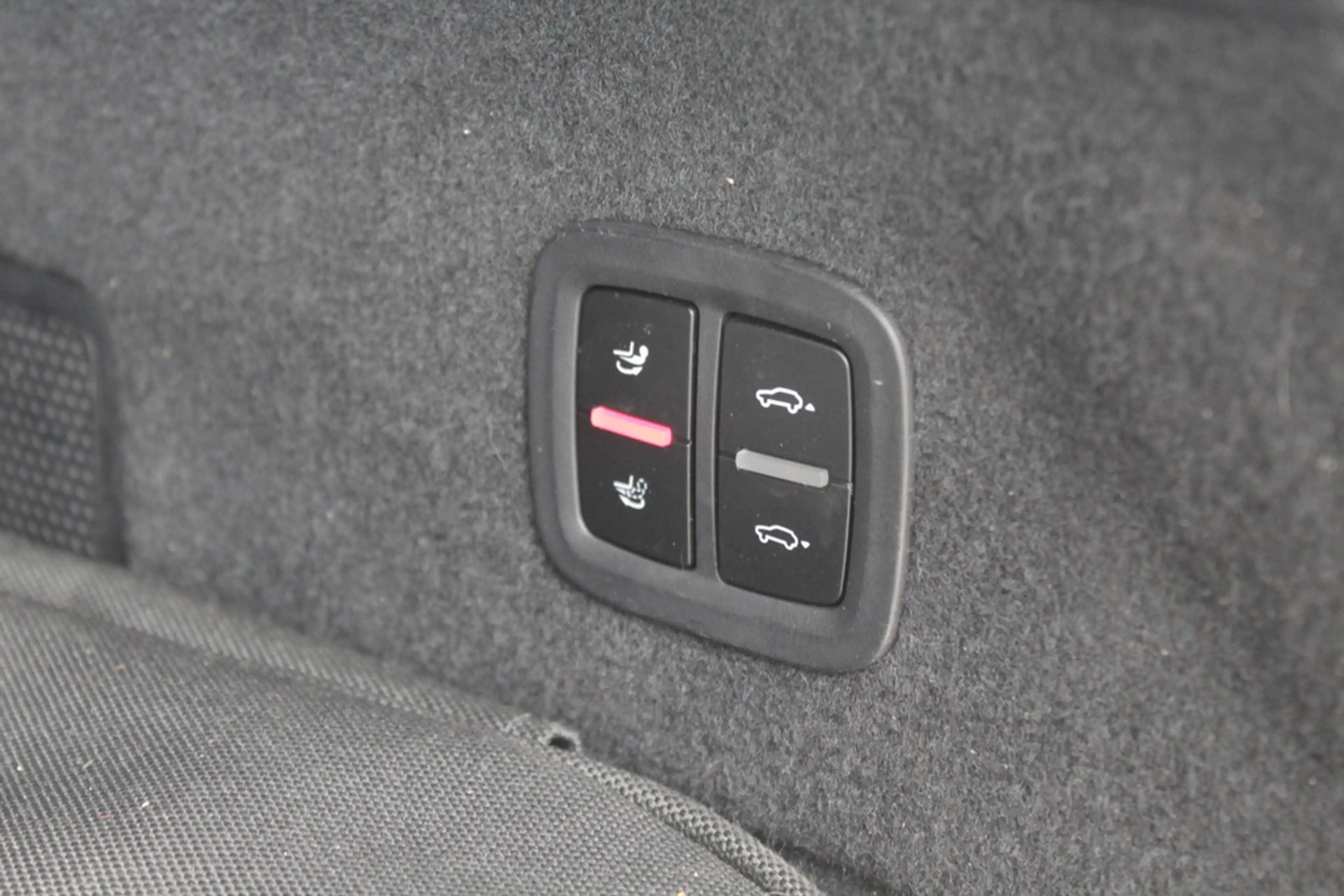 Porsche Cayenne Coupé 3.0 E-Hybrid / Trekhaak / Panoramadak / 360C — photo 17