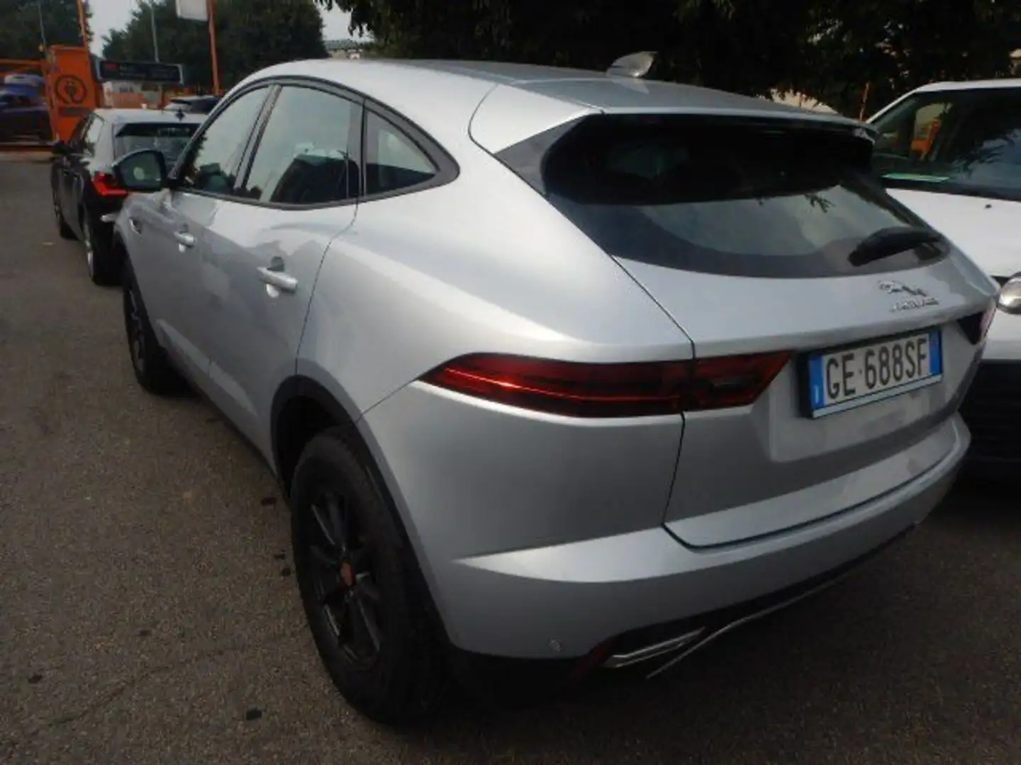 Jaguar E-Pace E-Pace 2021 2.0d i4 mhev awd 163cv auto Camera 360 Argento - 2