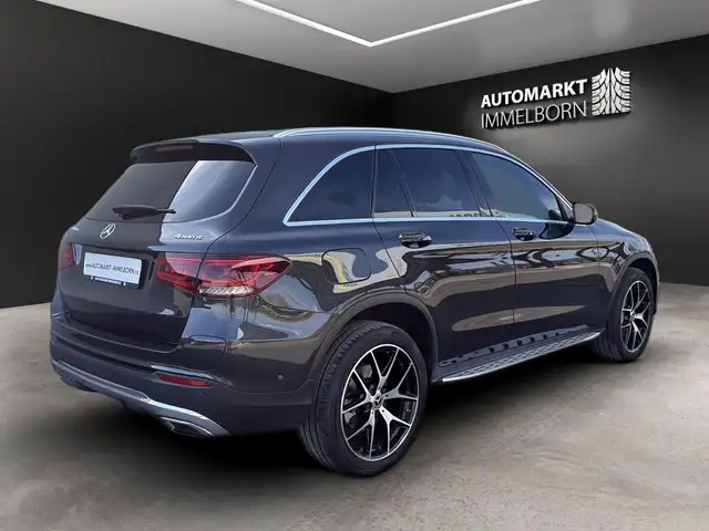 Mercedes-Benz GLC view 6
