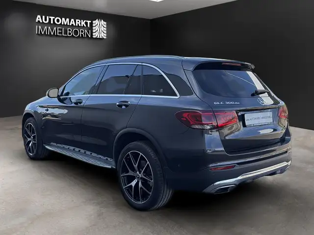 Mercedes-Benz GLC view 5