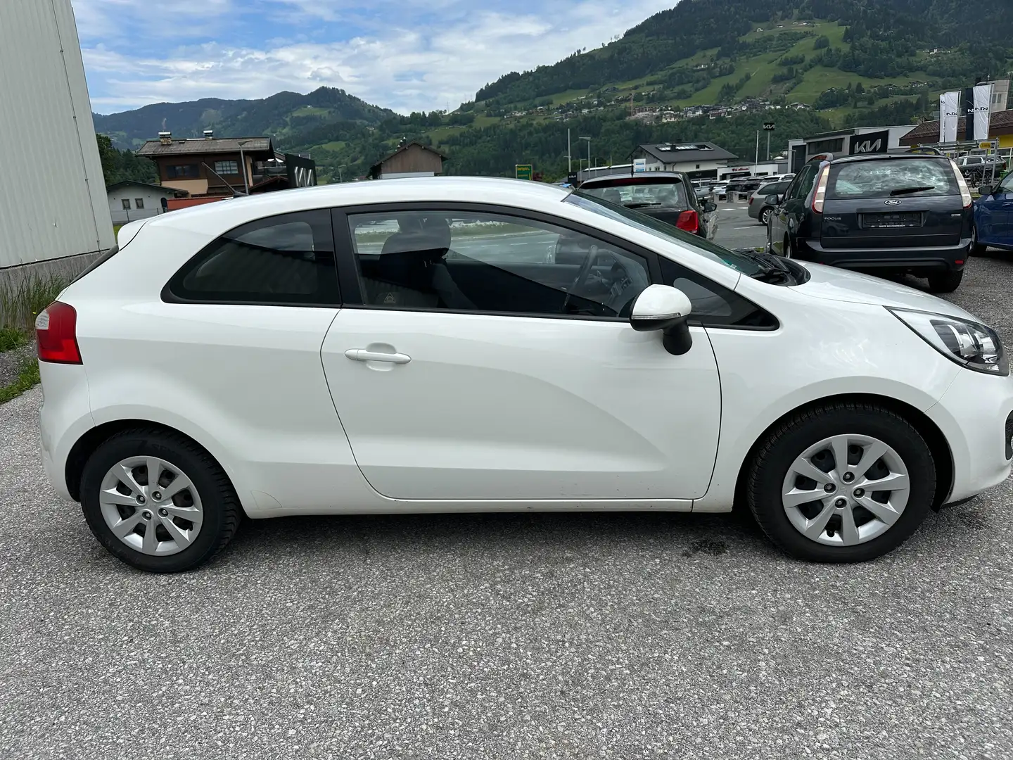 Kia Rio 1,2 CVVT Cool White - 2