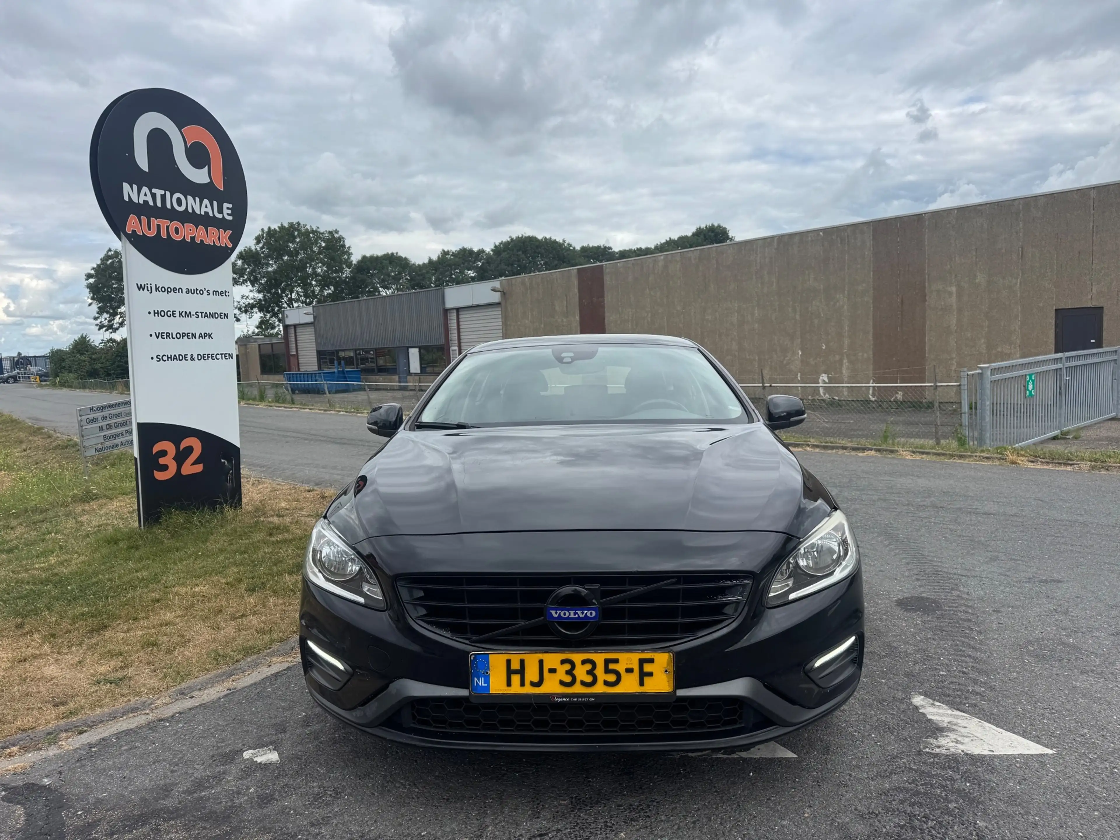 Volvo V60 | 2015 | 2.4 D6 Twin Engine Momentum | Automaat | — photo 8