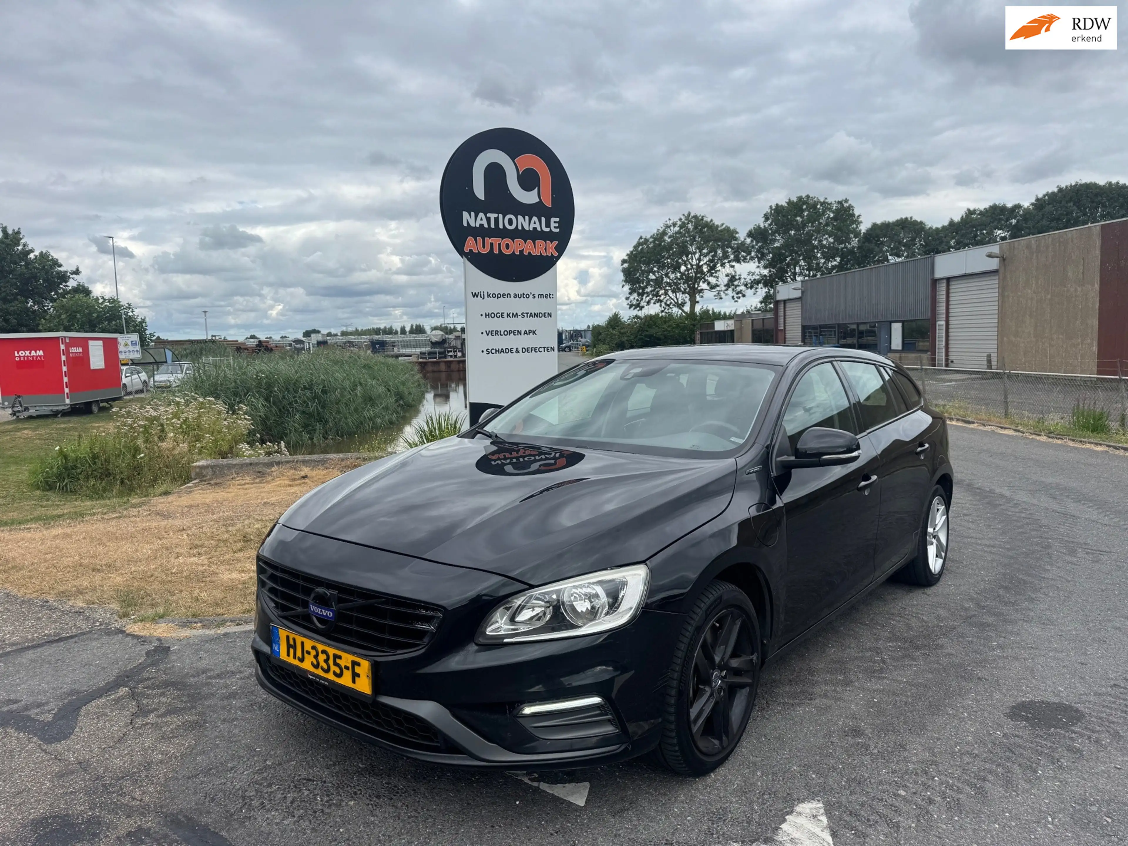 Volvo V60 | 2015 | 2.4 D6 Twin Engine Momentum | Automaat |