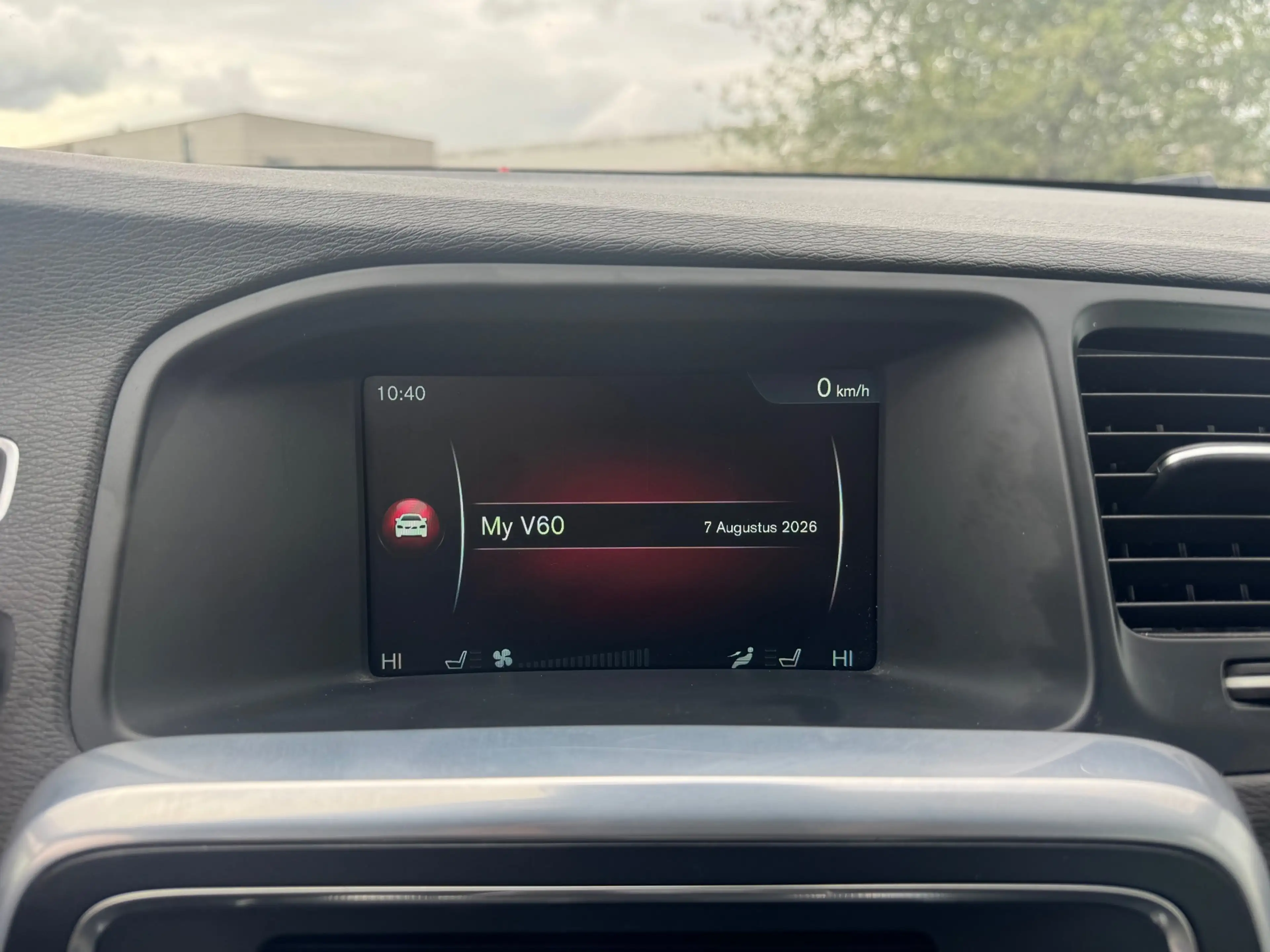 Volvo V60 | 2015 | 2.4 D6 Twin Engine Momentum | Automaat | — photo 12