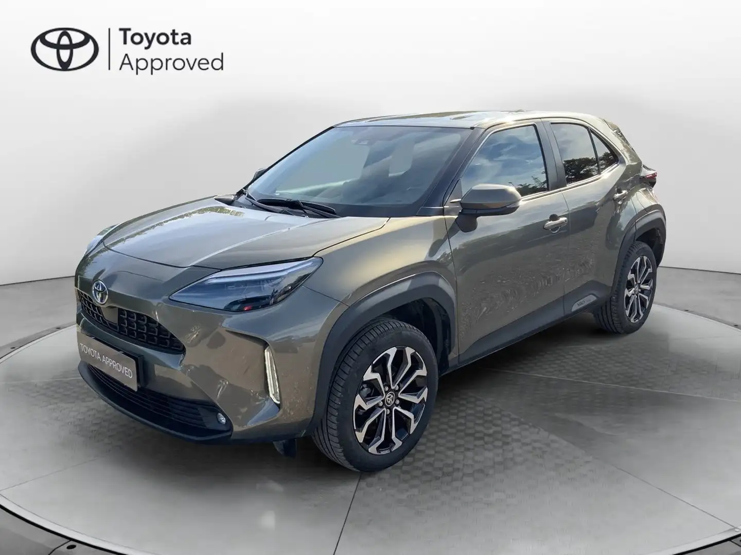 Toyota Yaris Cross 1.5 Hybrid 5p. E-CVT Trend Brun - 1