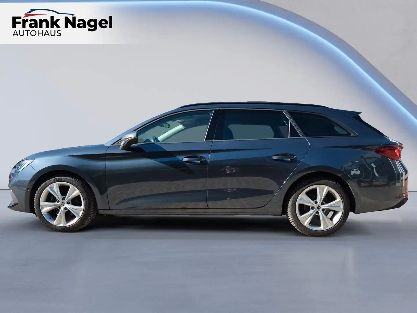 SEAT Leon Sportstourer FR 1.5 eTSI 7-Gang-DSG Grau - 2