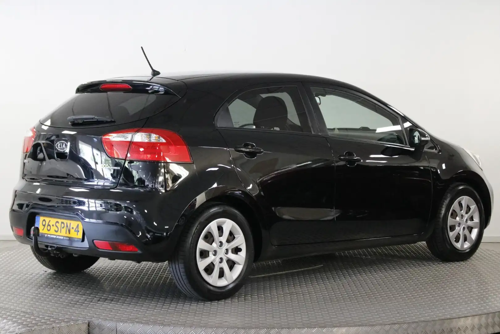 Kia Rio 1.2 CVVT Super Pack Clima | Cruise | Bluetooth | E Zwart - 2