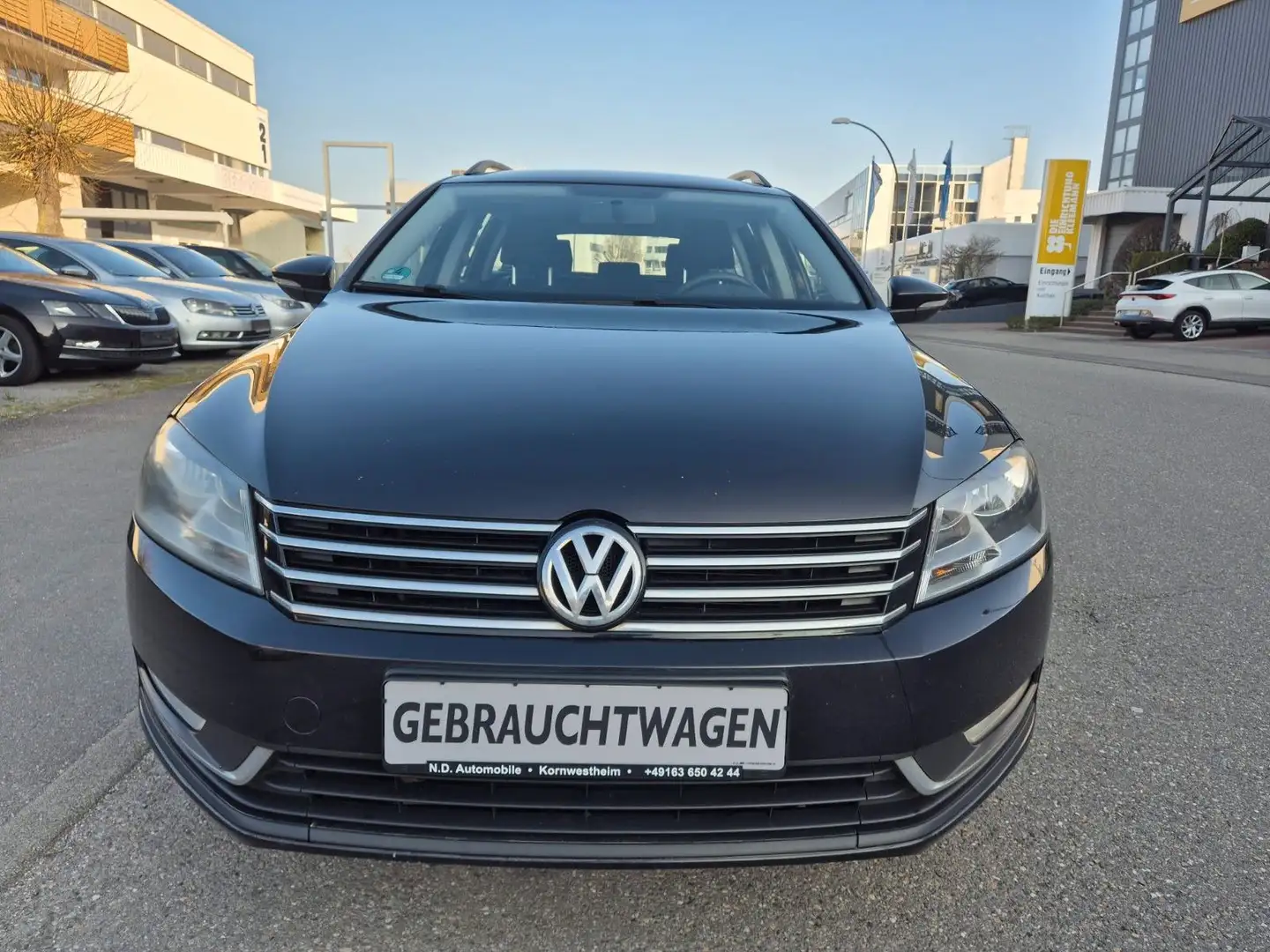 Volkswagen Passat Variant Trendline Schwarz - 2