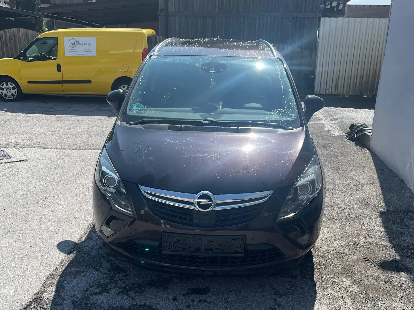 Opel Zafira Tourer Zafira Tourer 1,4 Turbo Ecotec Active Aut. Active Braun - 1