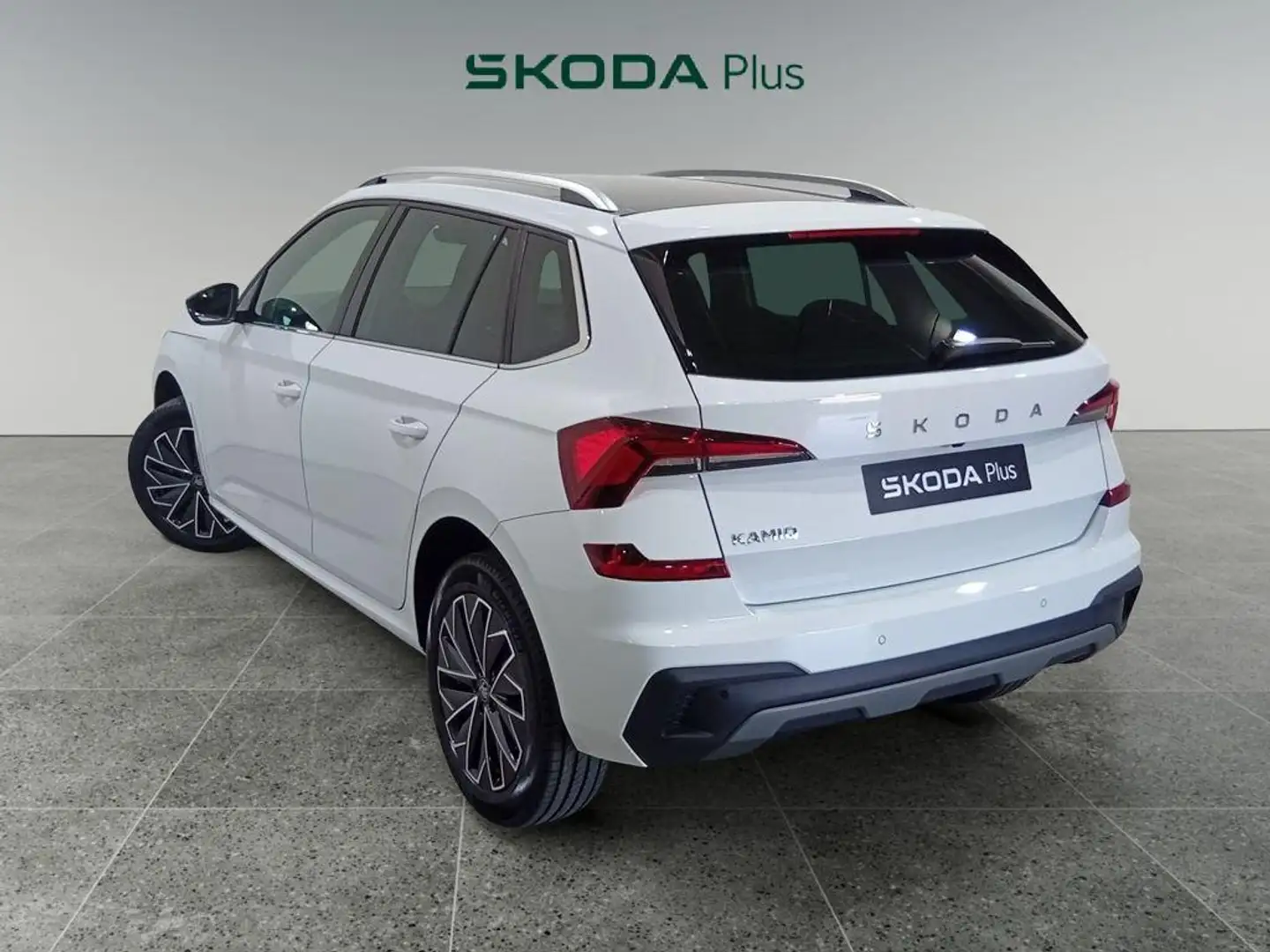 Skoda Kamiq 1.0 TSI Design 85kW Blanco - 2