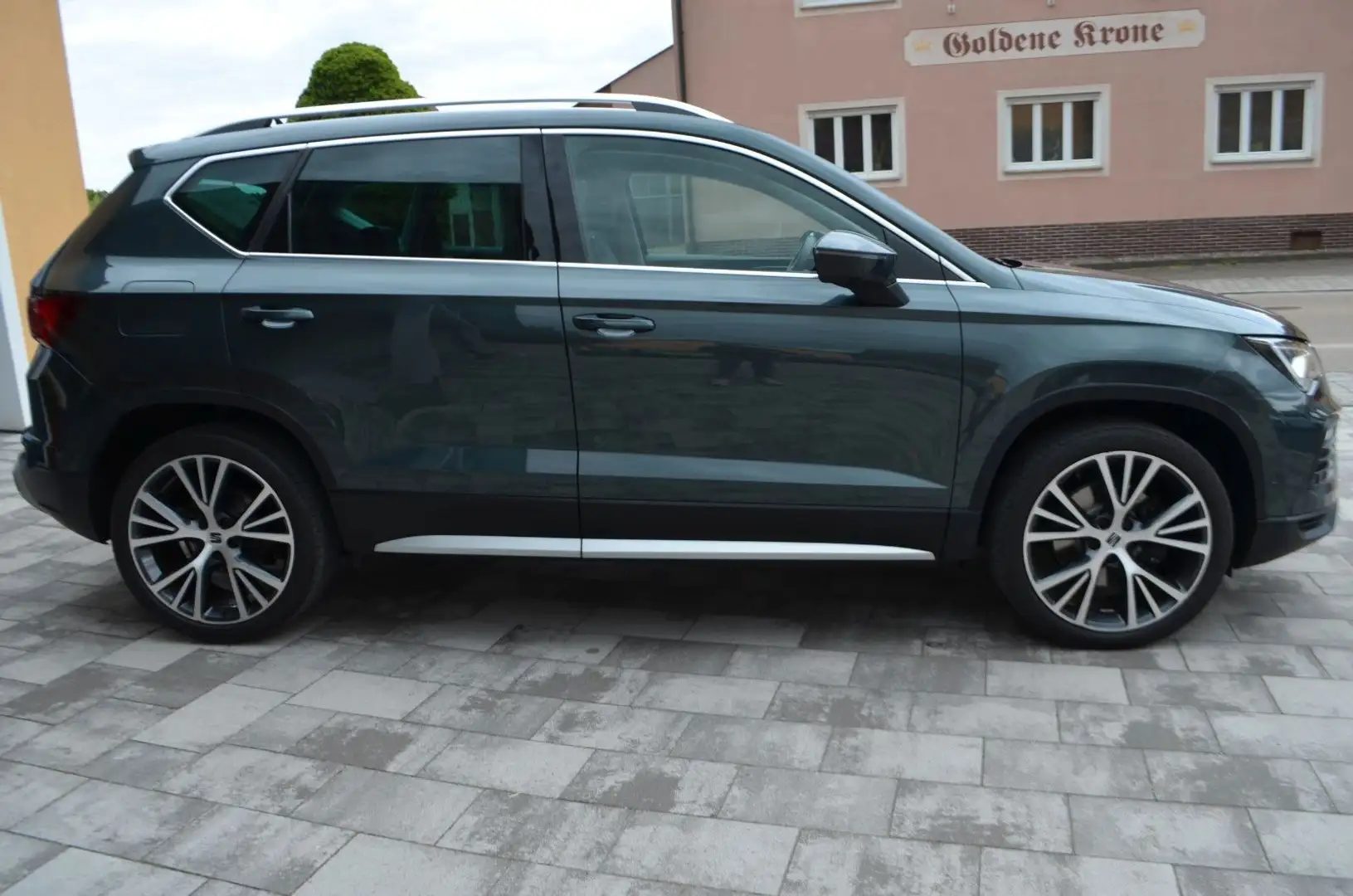 SEAT Ateca Xperience 4Drive DSG/1.Hd/Navi/360°-Kamera Grau - 1