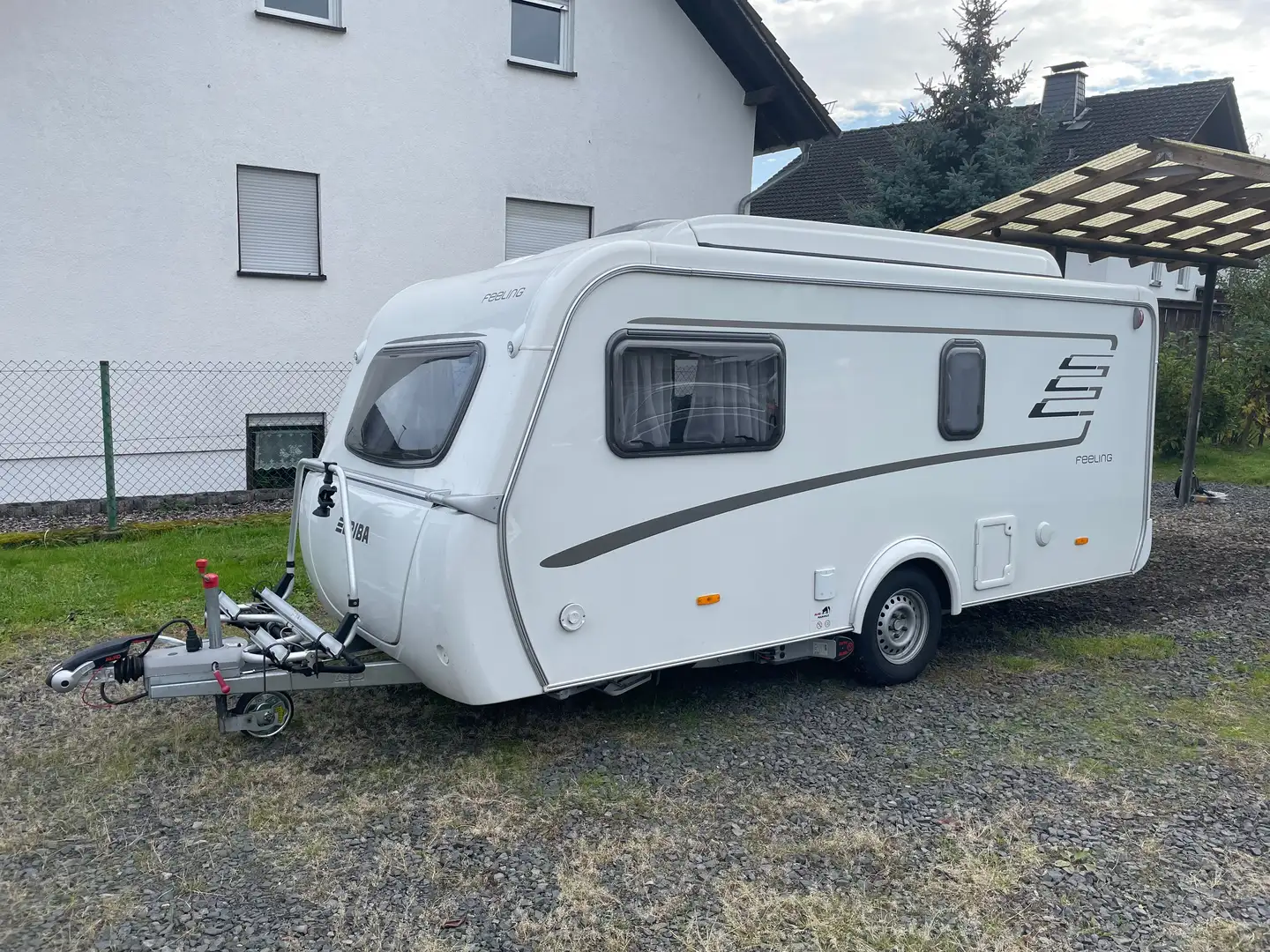 Hymer/Eriba Feeling 425 mit Aufstelldach Weiß - 1