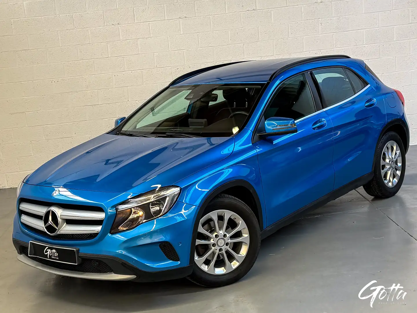 Mercedes-Benz GLA 200 d 136CH *** CUIR/ GPS/ CAMERA/ ATTACHE REMORQUE Albastru - 1