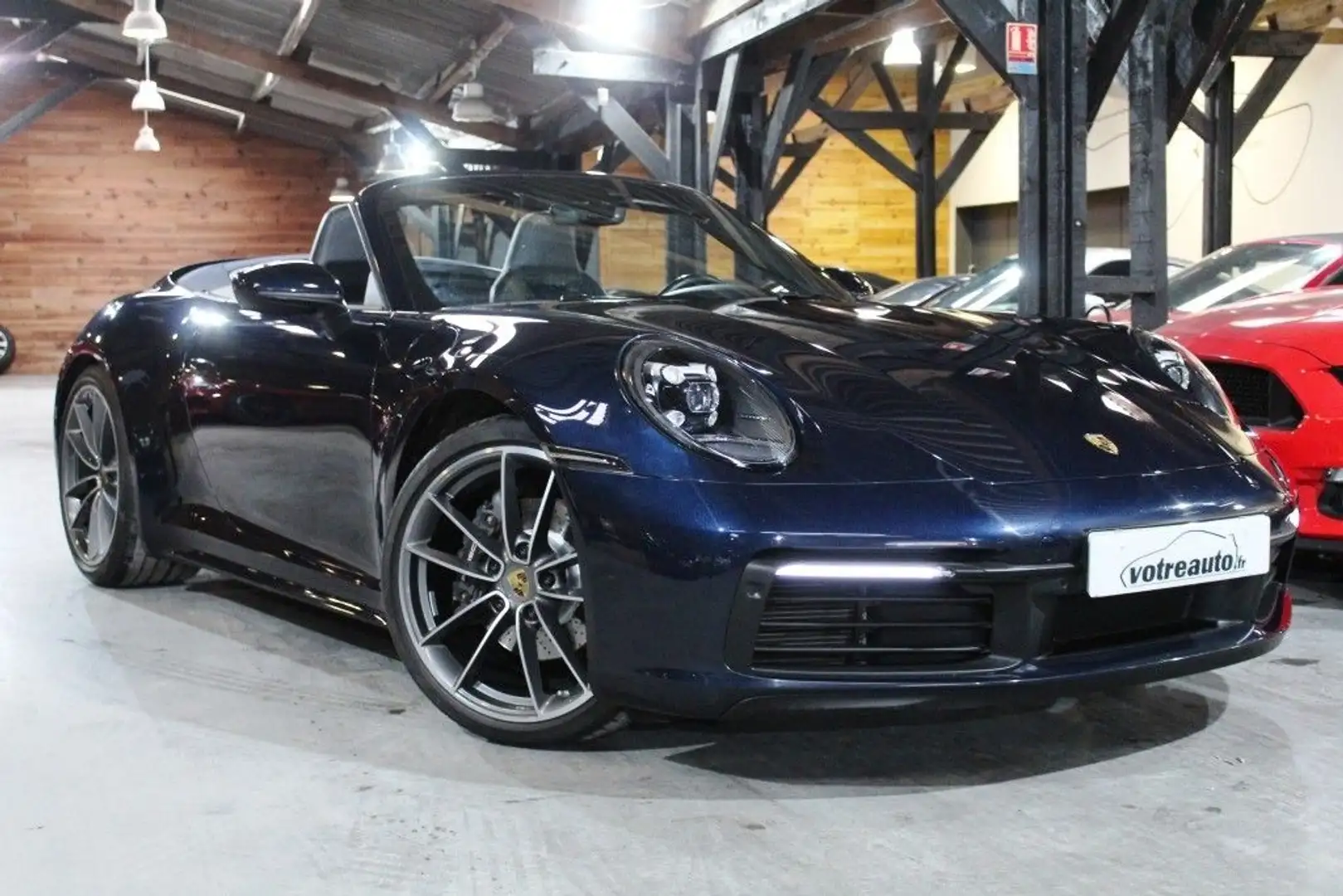 Porsche 911 (992) CABRIOLET 3.0 385 CARRERA Blue - 1