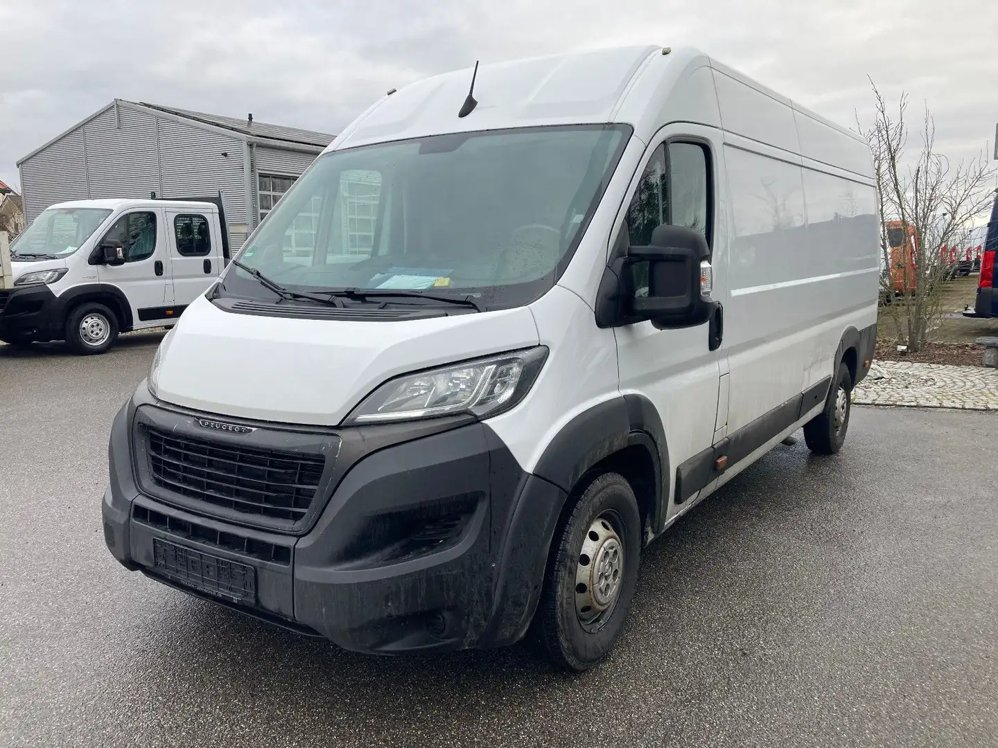 Peugeot Boxer 165 BlueHDI L4H2 35 Premium Weiß - 1