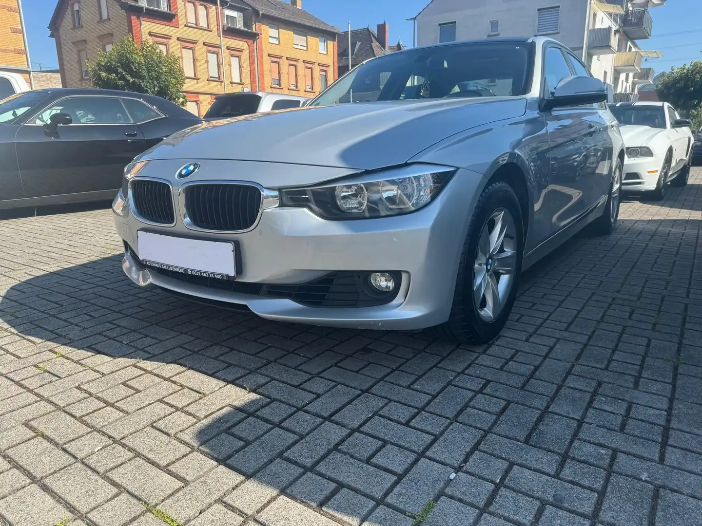 BMW 320 Baureihe 3 Lim. 320 i Zilver - 2