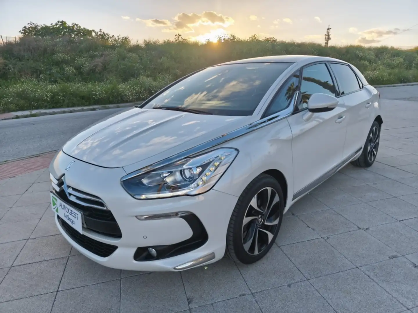 Citroen DS5 2.0HDi Style 160 Blanc - 1