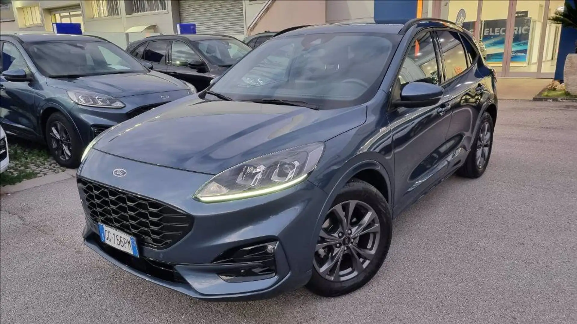 Ford Kuga 1.5 ecoblue st-line 2wd 120cv Blu/Azzurro - 1