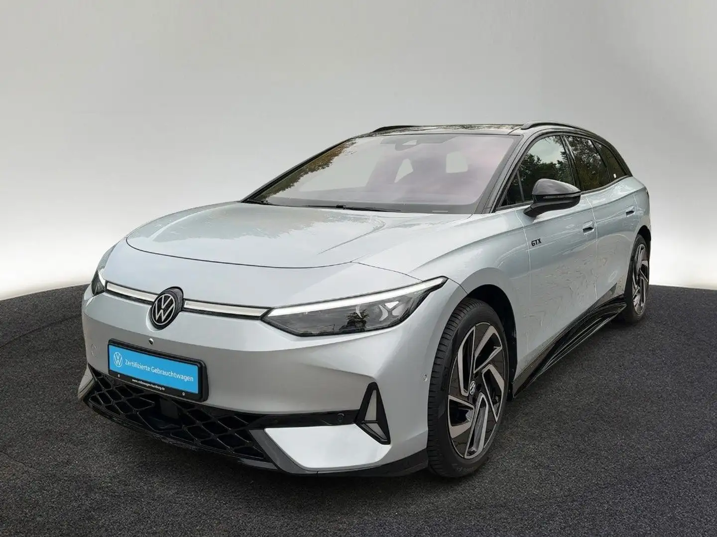 Volkswagen ID.7 Tourer 4Motion AHK Navi Panorama Wärmepumpe Silber - 2