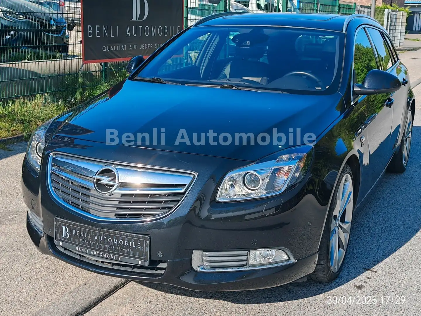 Opel Insignia A Sports/OPC-LINE/NAVI/TMP/PANP/LEDER/ Schwarz - 1