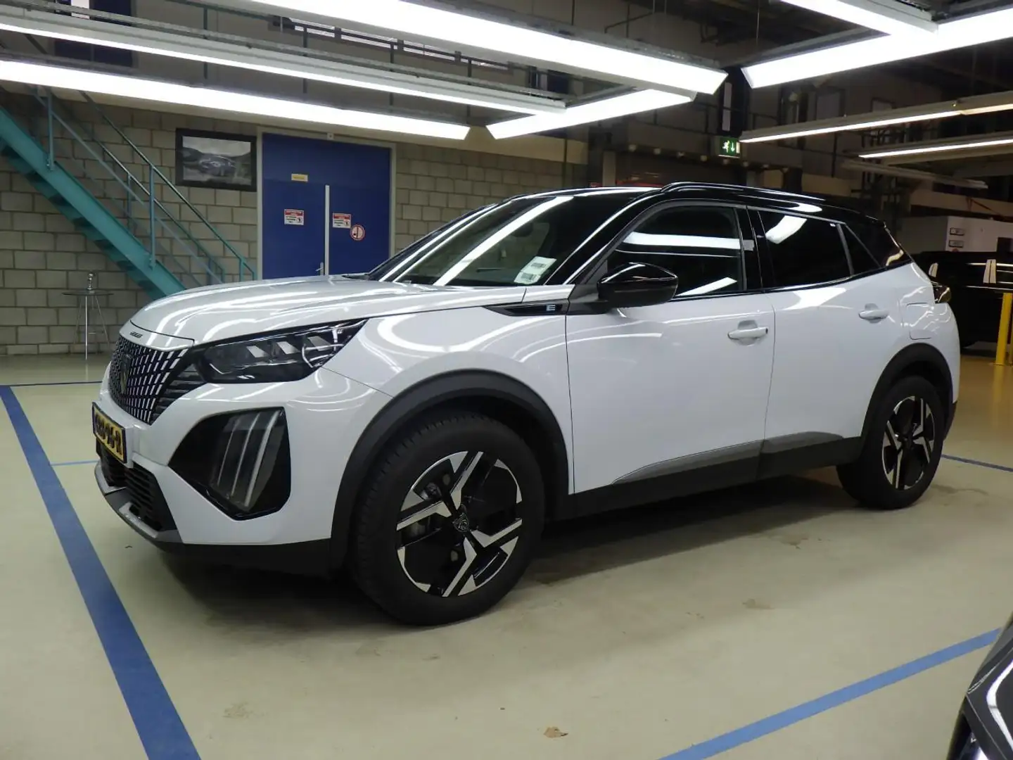 Peugeot e-2008 EV GT 54 kWh 3 Fase 156pk | Warmtepomp | Drive Ass Blanc - 1