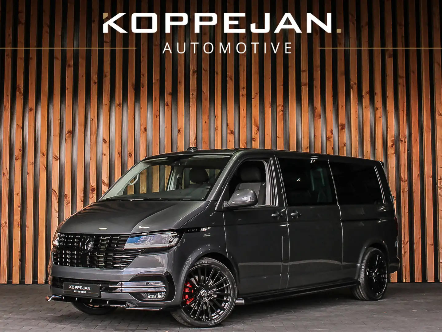 Volkswagen T6.1 Transporter 2.0 TDI 204PK DSG Bulli Dubbele Cabine | BPM VRIJ! Grijs - 1