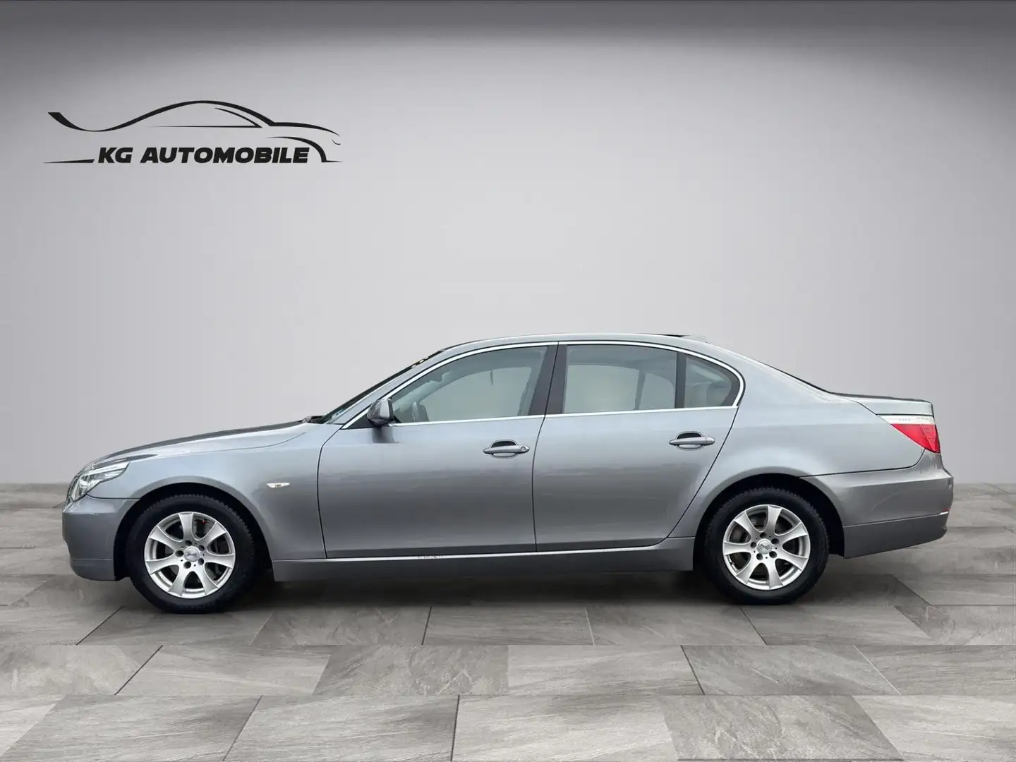 BMW 523 5 Limousine 523i  Automatik SERVICE NEU Gris - 2