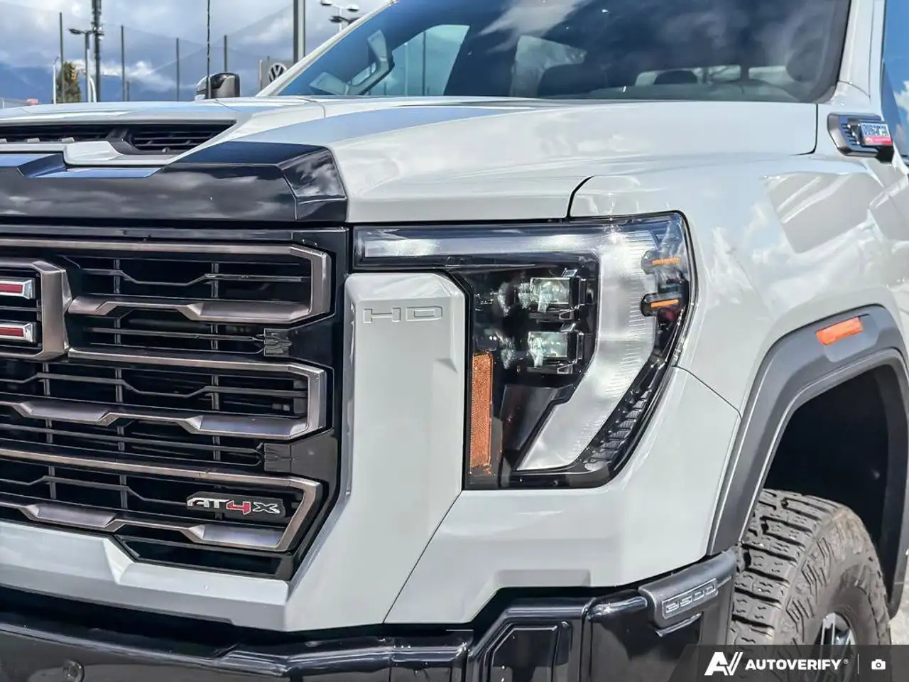 GMC Sierra 2500HD снимка GMC Sierra 2500HD