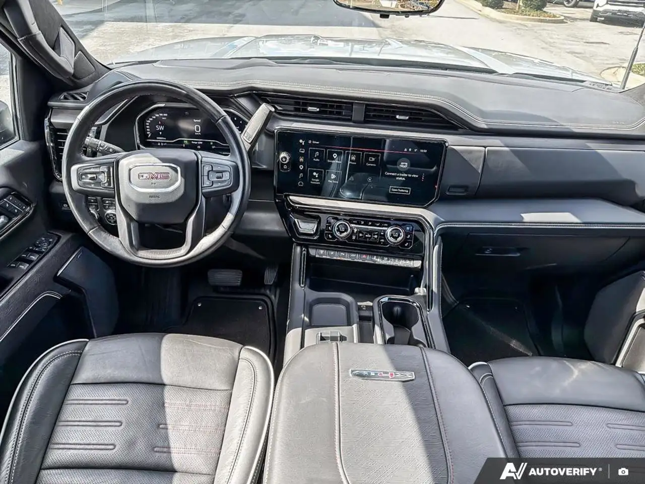 GMC Sierra 2500HD снимка GMC Sierra 2500HD