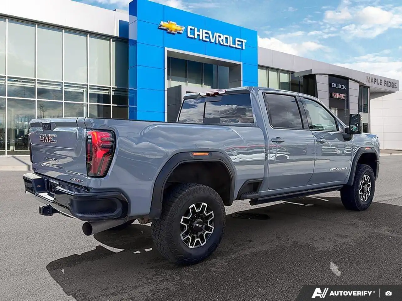 GMC Sierra 2500HD снимка GMC Sierra 2500HD