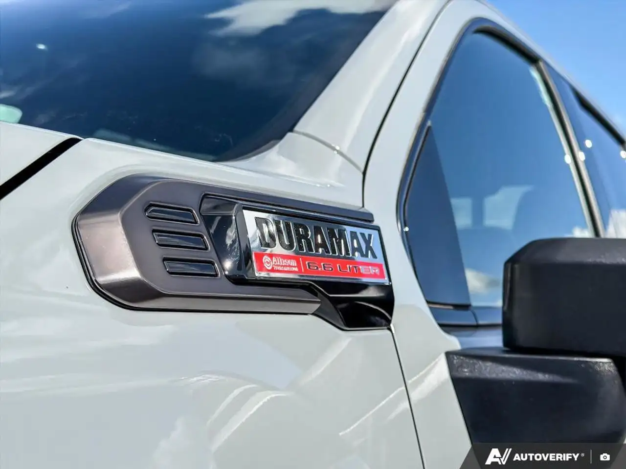 GMC Sierra 2500HD снимка GMC Sierra 2500HD