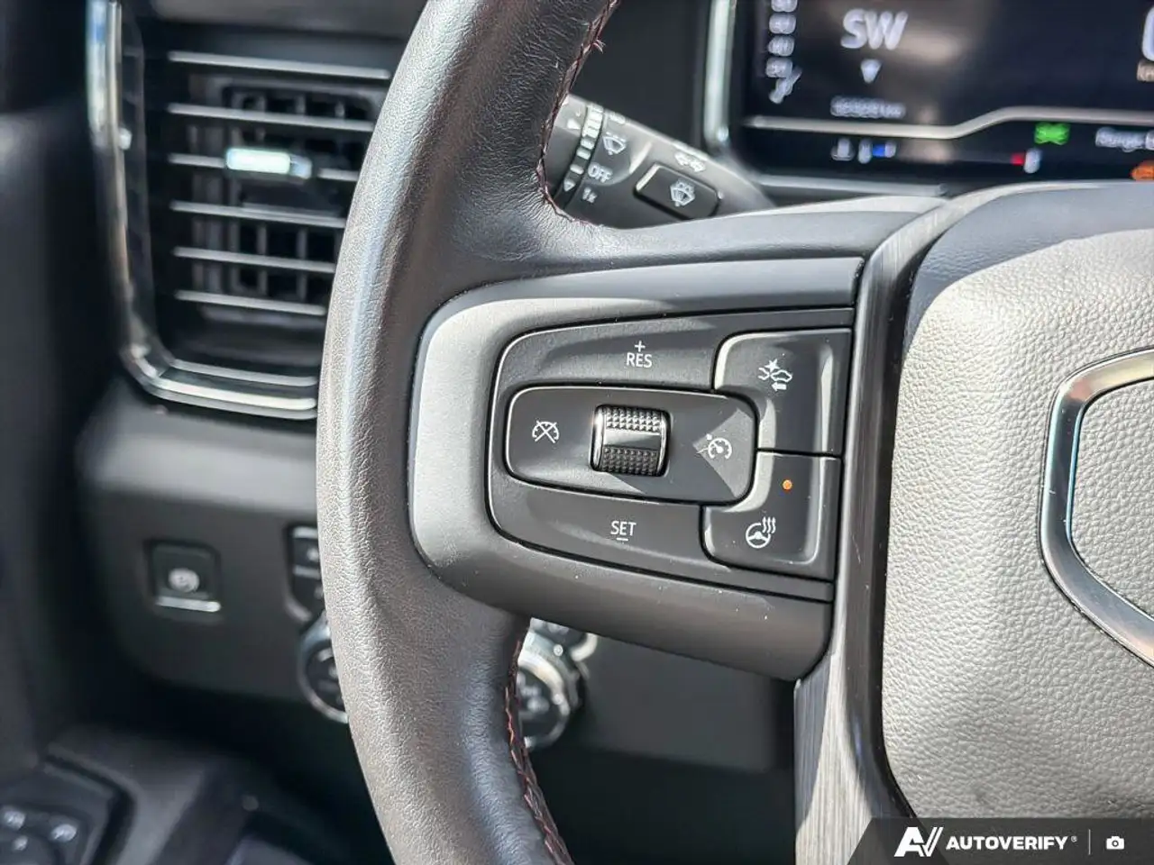 GMC Sierra 2500HD снимка GMC Sierra 2500HD