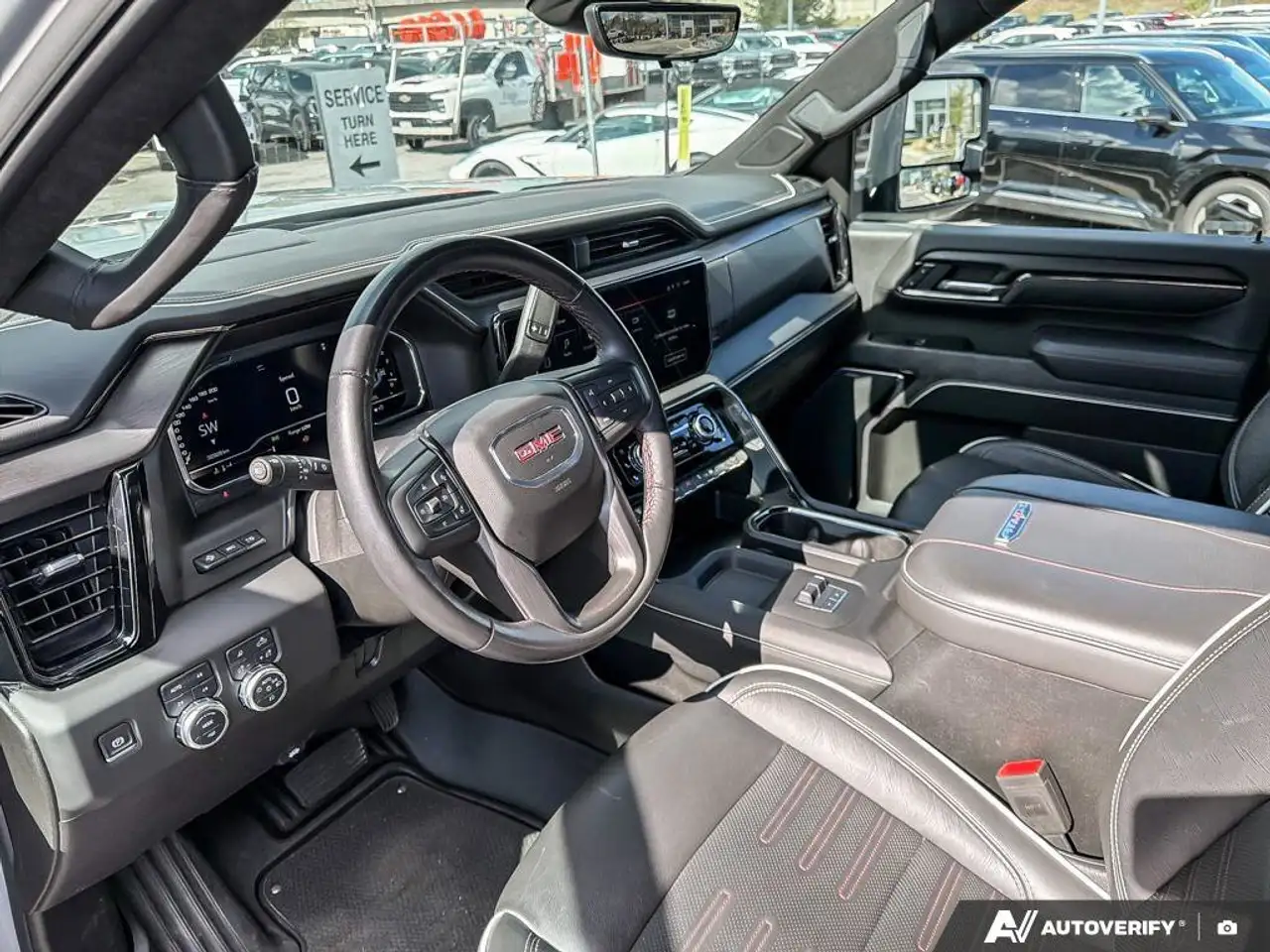 GMC Sierra 2500HD снимка GMC Sierra 2500HD