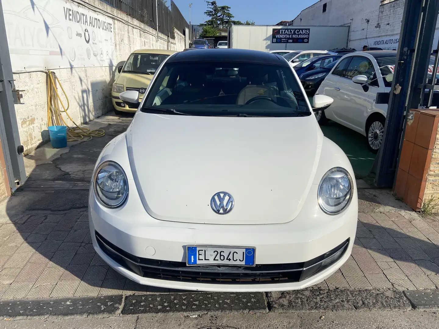 Volkswagen Maggiolino 1.6 tdi Design 105cv - 1