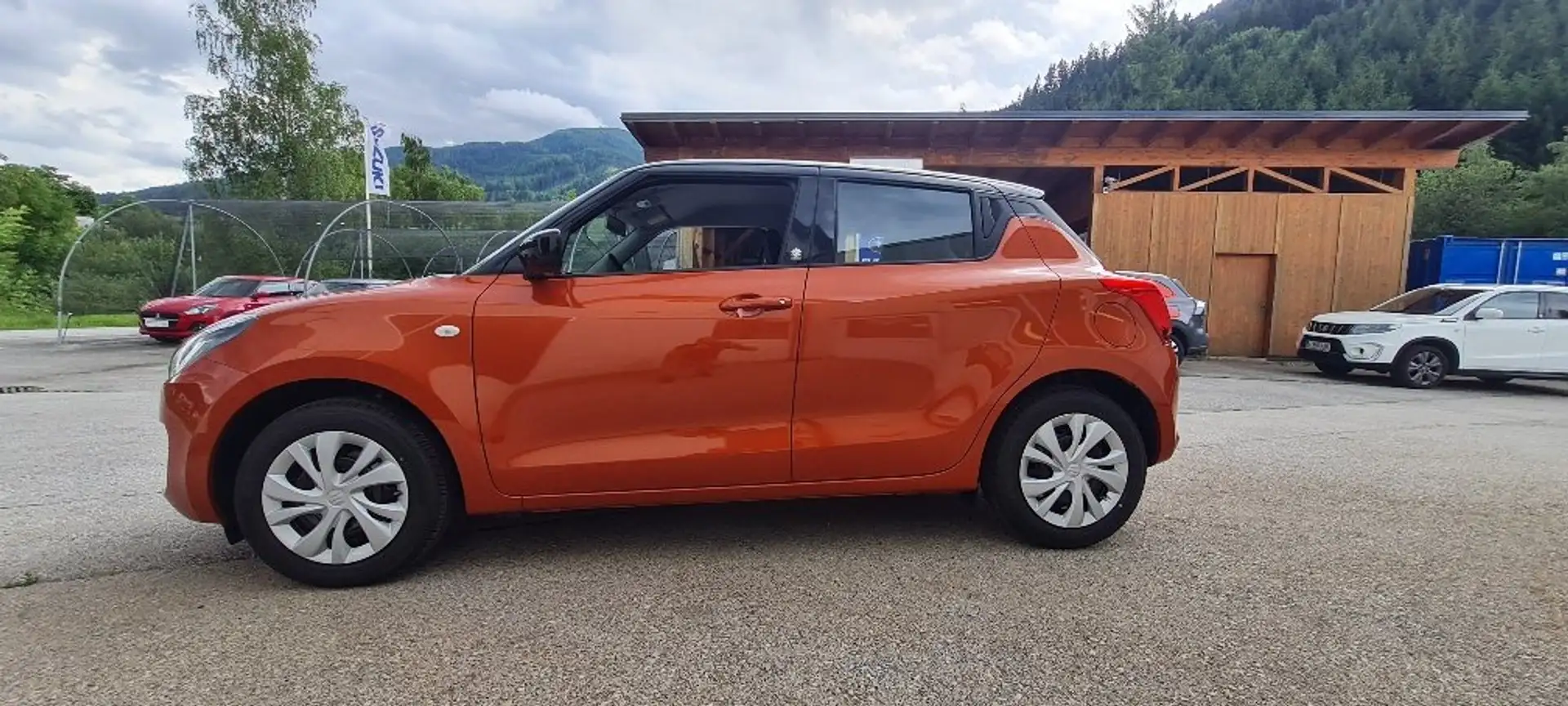 Suzuki Swift Swift 1,2 Hybrid  Shine 4Zylinder Orange - 2
