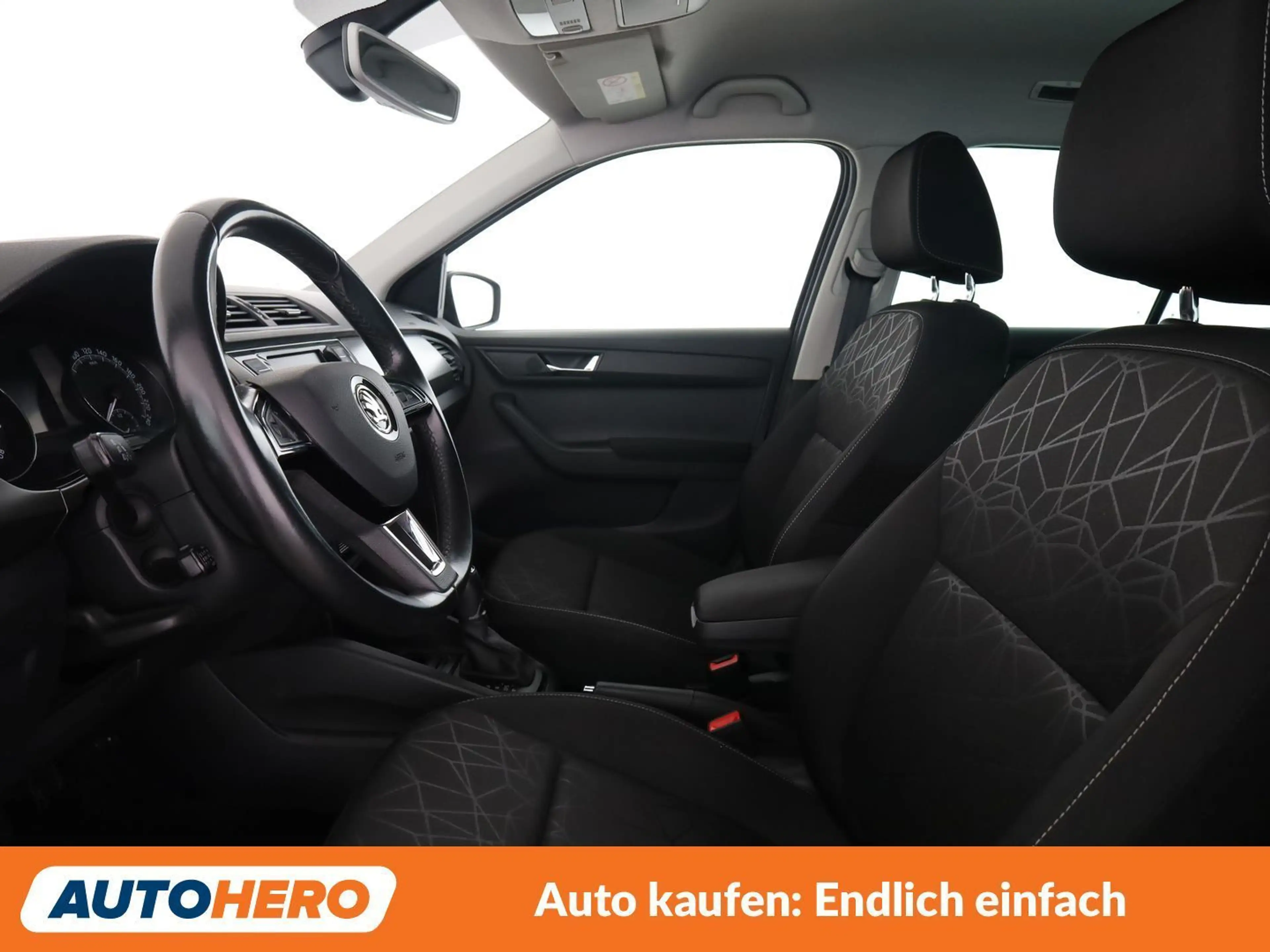 Skoda Fabia 1.0 TSI Clever — photo 10