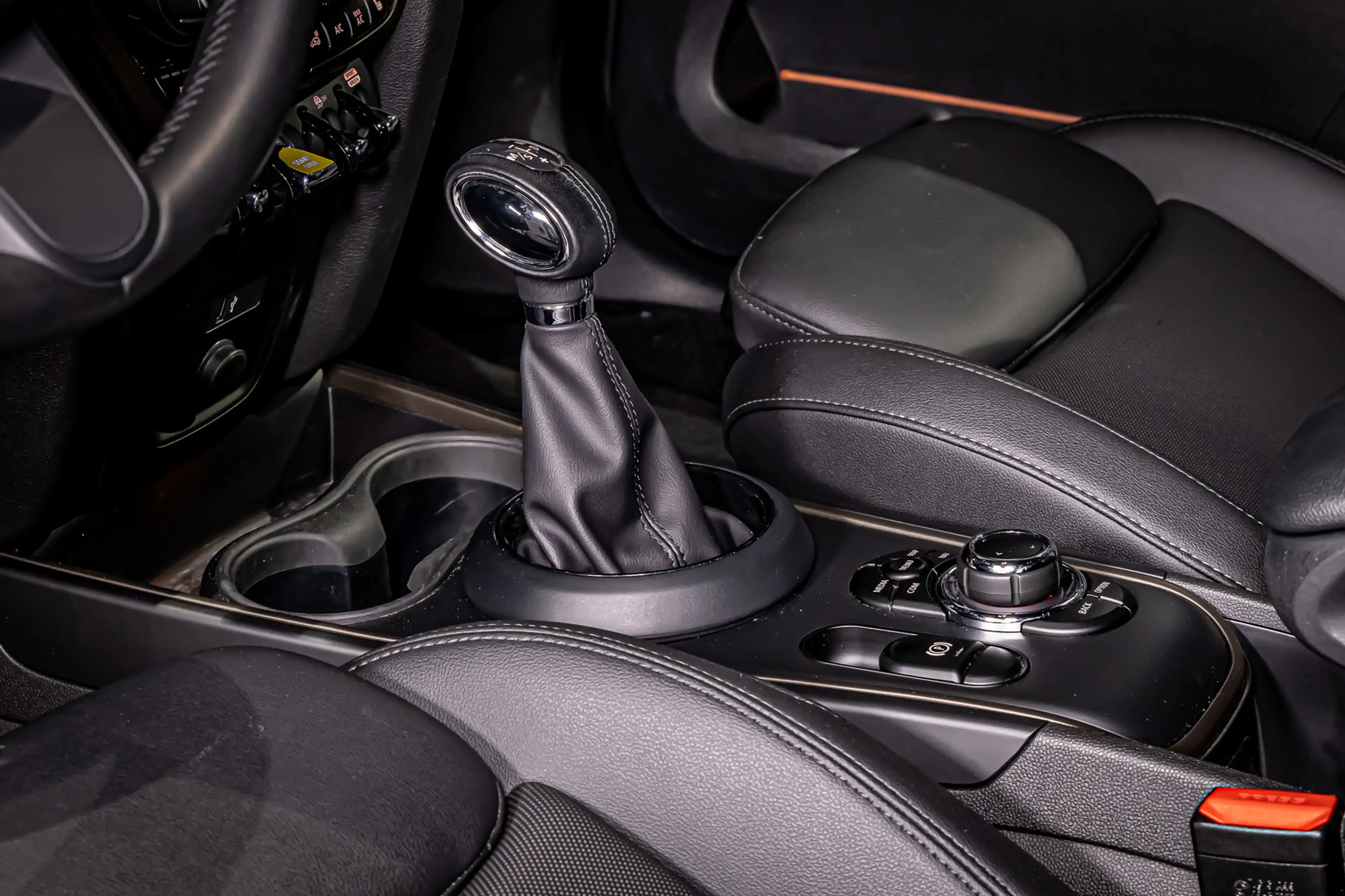 MINI Cooper SE Countryman 1.5 ALL4 Essential|HUD|Leder|Cam — photo 39