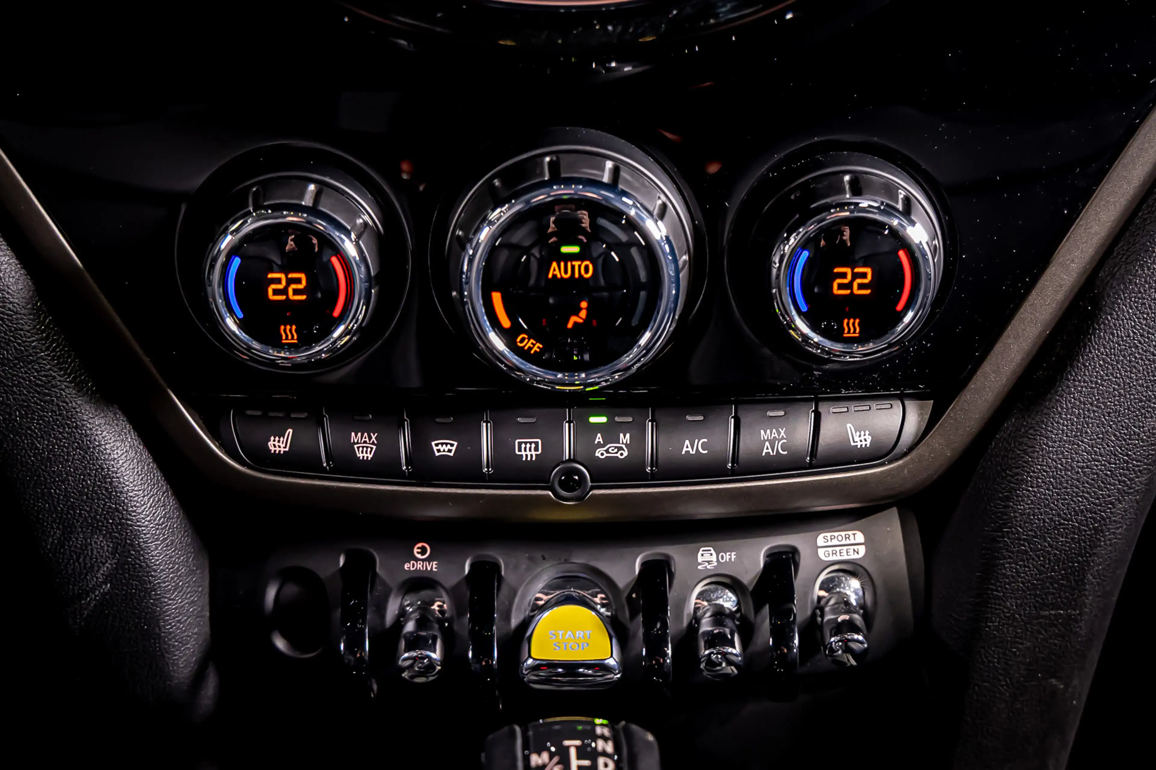 MINI Cooper SE Countryman 1.5 ALL4 Essential|HUD|Leder|Cam — photo 18