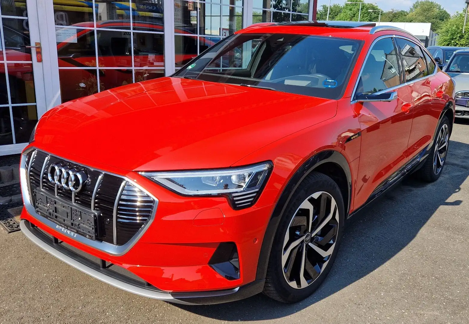 Audi e-tron Sportback 55 S-Line/PANO/B&O/HuD/Luftf. Red - 1