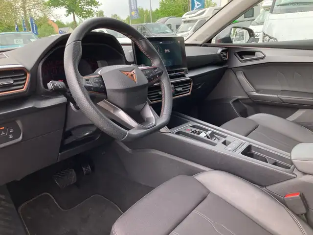 Cupra Leon view 10