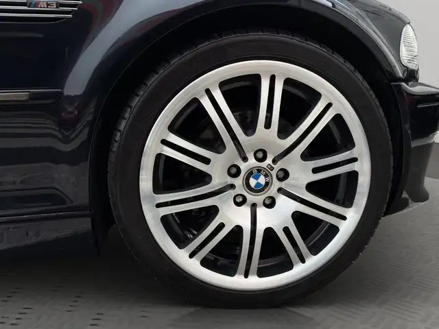 BMW M3 view 8