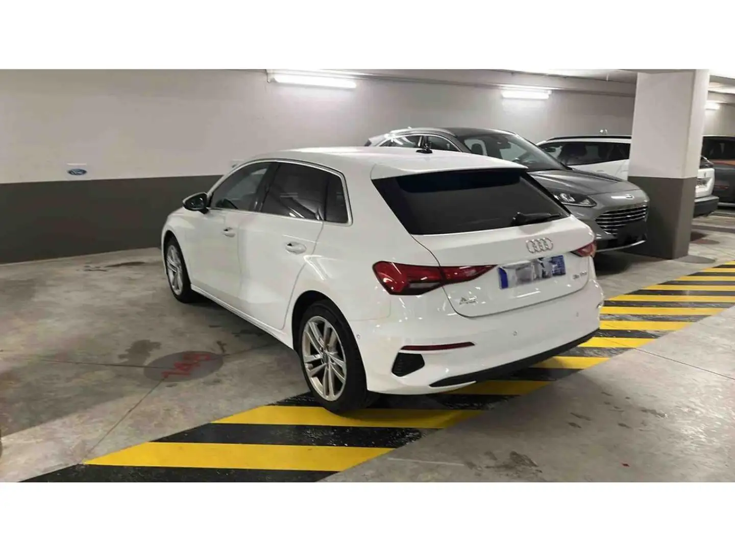 Audi A3 a3 sportback 35tfi design Blanc - 2