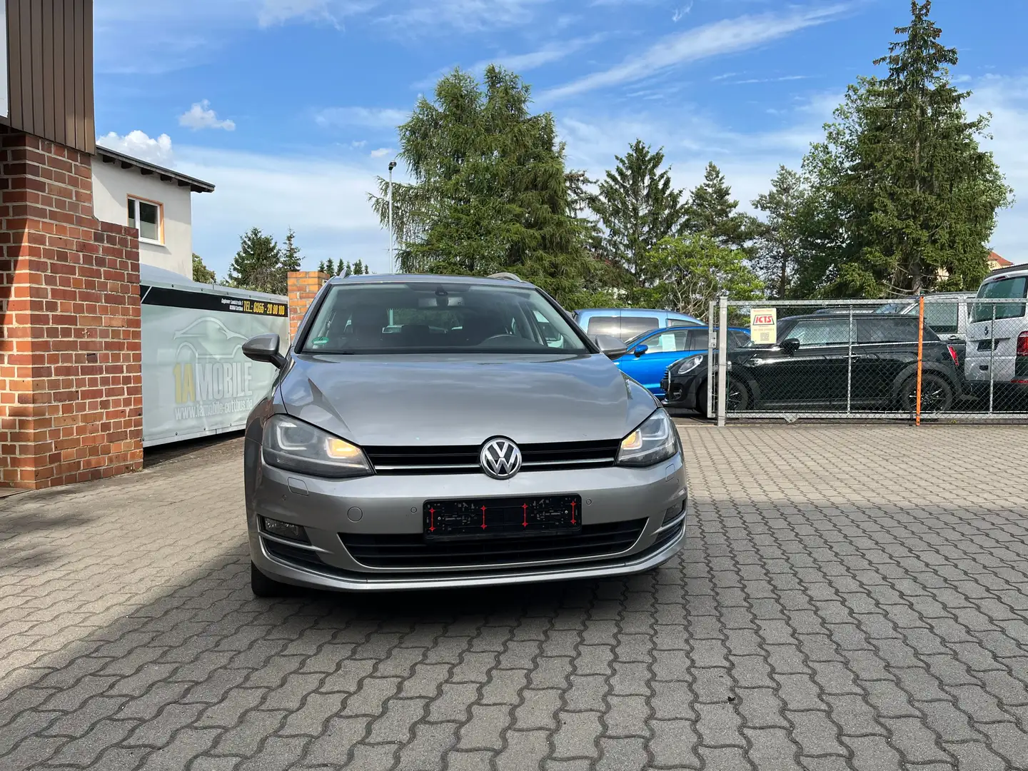 Volkswagen Golf Variant Highline Grau - 1