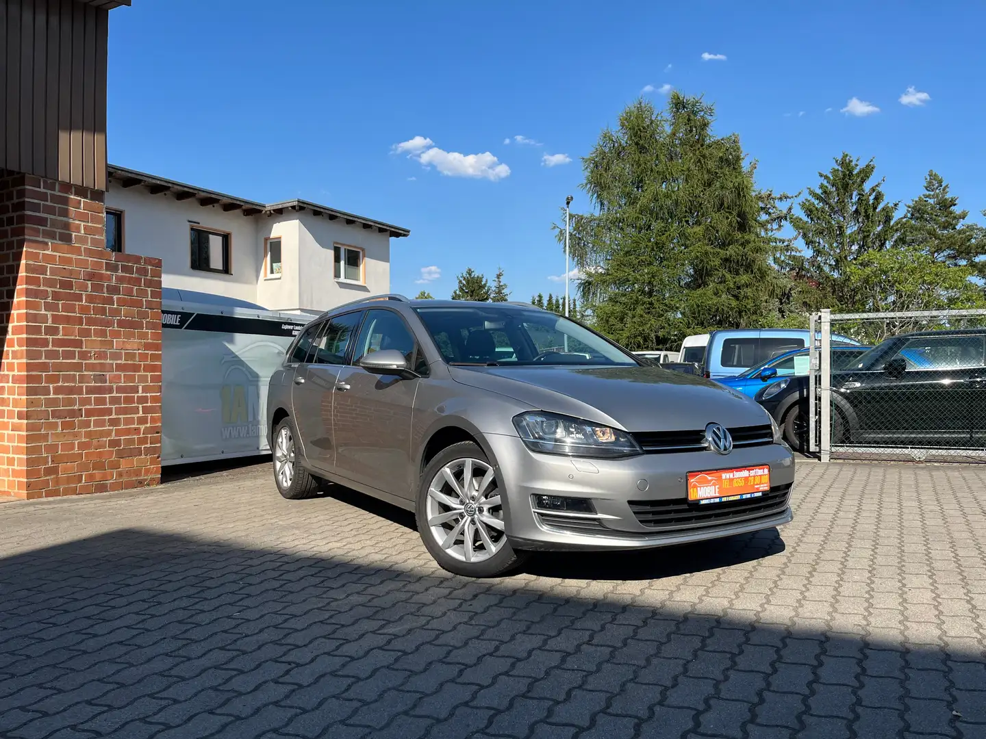 Volkswagen Golf Variant Highline Grau - 2