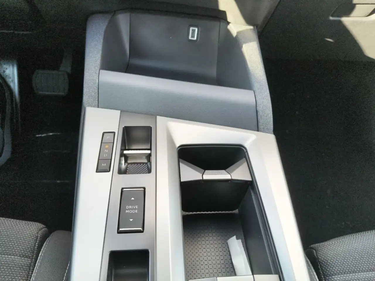 Opel Grandland 1.2T Aut.Edition+LED+CARPLAY+TEMPO+PDC 26