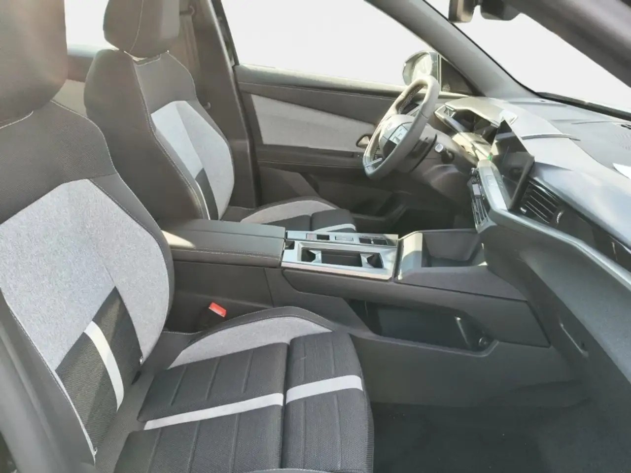 Opel Grandland 1.2T Aut.Edition+LED+CARPLAY+TEMPO+PDC 17