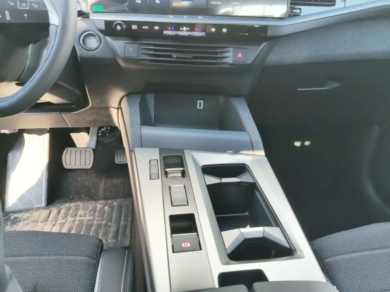 Opel Grandland 1.2T Aut.Edition+LED+CARPLAY+TEMPO+PDC 24